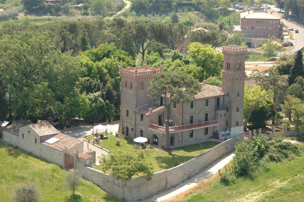 בית הארחה Città della Pieve 	Relais Castelluccio Palusse מראה חיצוני תמונה