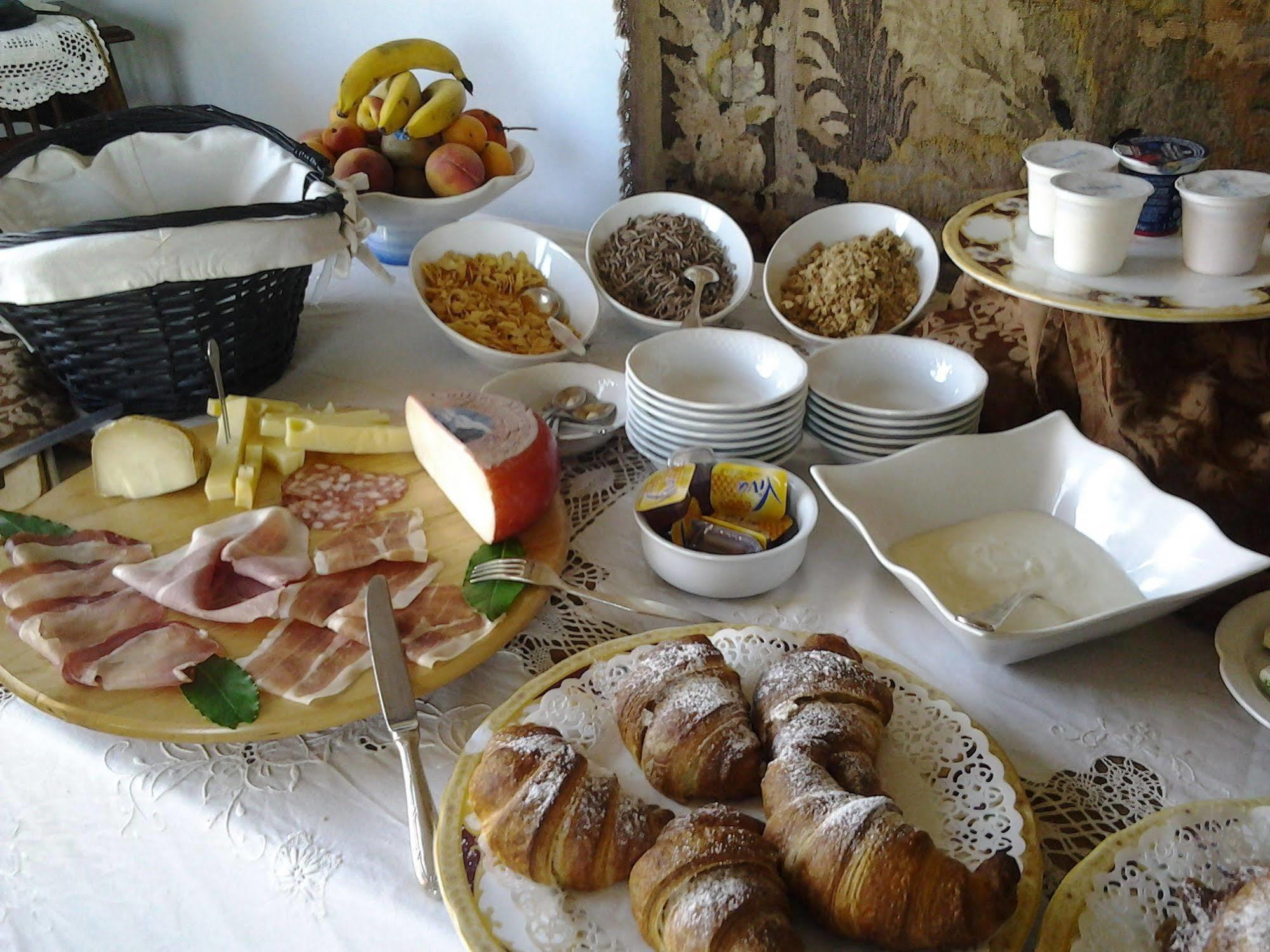 בית הארחה Città della Pieve 	Relais Castelluccio Palusse מראה חיצוני תמונה